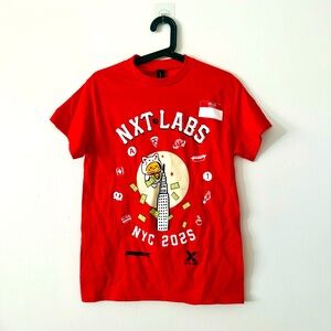 AnimeNYC 2025 Anime Con Gildan Crew Shirt, size small